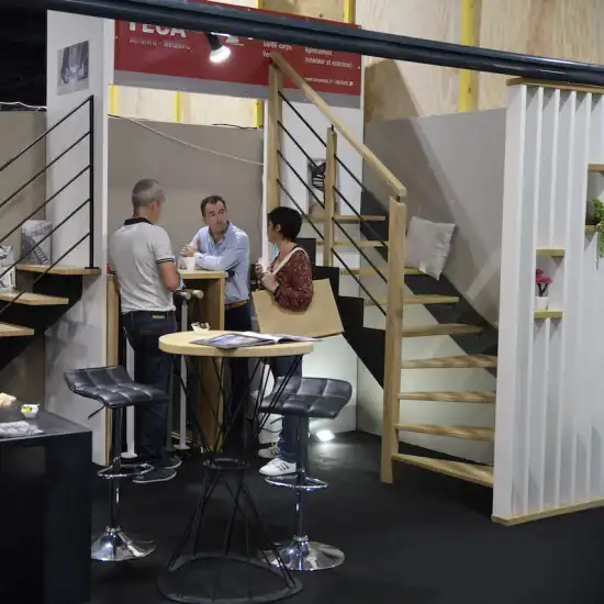 Stand d'un fabriquant d'escaliers au Salon Habitat Angers