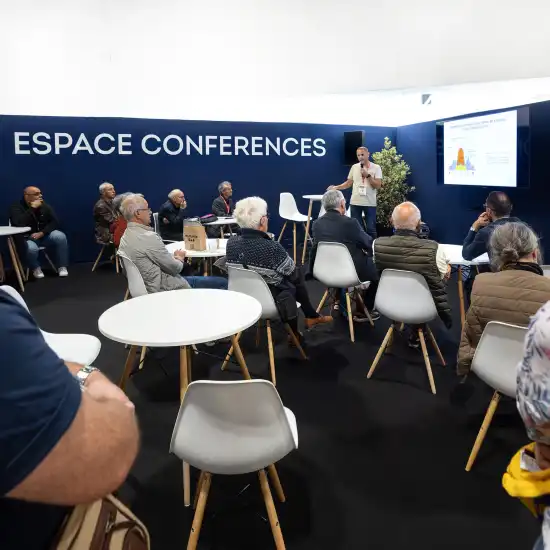 L'espace conférence du Salon Habitat Angers